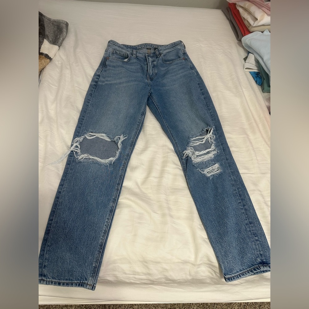 American Eagle denim jeans 
Size: 2 short